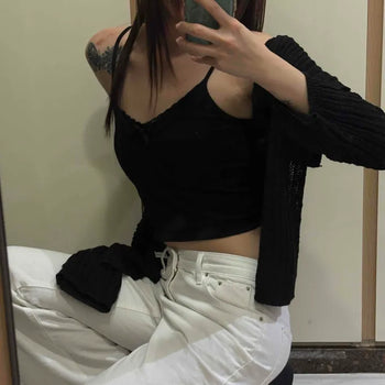 Slim V-neck Ribbon Crop Sleeveless with Built-in Cap