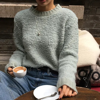 Pom-Pom Boucle Round Knit