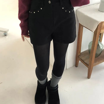 Hills Half Shorts