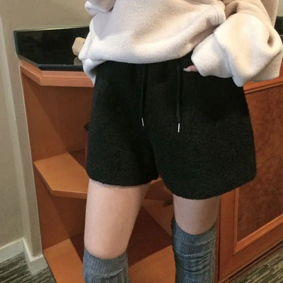 Lifty fleece elastic shorts