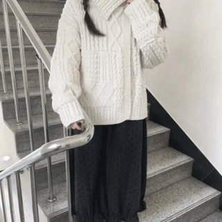 Heater cable twisted cardigan