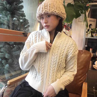Cable Knit Short Zip-Up Cardigan