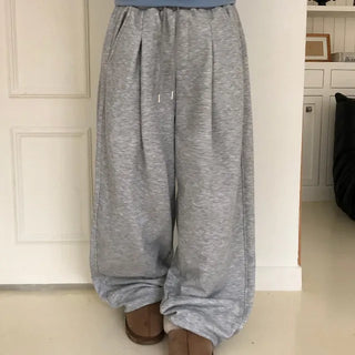 Sara Pintuck Fleece-lined Training Pants