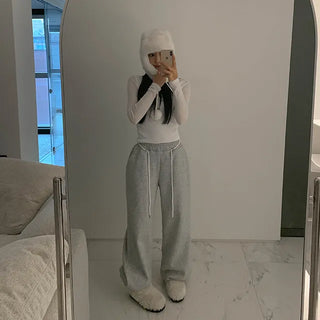 Hip-shaping stitch fleece two-way joggers