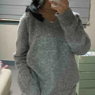 V-neck Cropped Loose Fit Knit