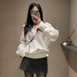 Gling Wool Alpaca Hairy Loose Fit V-Neck Knit