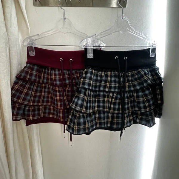 Peeping Check Tiered Mini Skirt