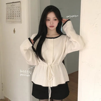 Full of innocence, Thick Wool Contrast Lip Neck Waist Ribbon Strap Delicate Loose Fit Knit Cardigan