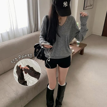 [Buttons on the sleeves /Slim fit!] Margaret Basic Spring V-neck Knit
