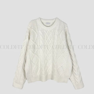 Cable round knit