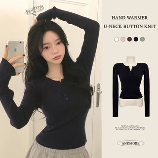 Delicate fit covering the back of the hand, Henley neck button ribbed slim skinny fit thick long-sleeve knit