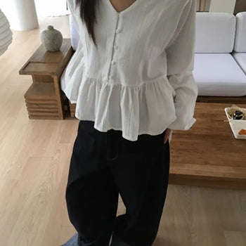 *Smooth Look/Delicate Fit* Moi Flare Blouse