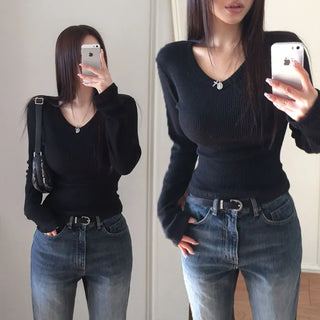 Lucen V-neck long-sleeve T-shirt