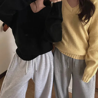 Hera V-neck Loose Fit Knit