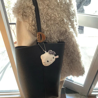 One-shoulder bag black cowhide inner pouch set