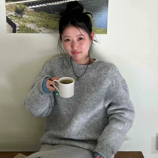 Simple Round Neck Loose Knit