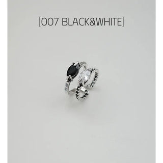 B&W Ring