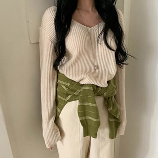 Pure V-neck Knit