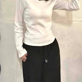 Minimal Solid Round Slim Long Sleeve T-shirt