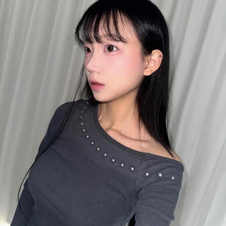 Studded One-Shoulder Slim Fit Long Sleeve T-shirt