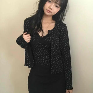 Delicate Fit Slim Suede Skirt Pants