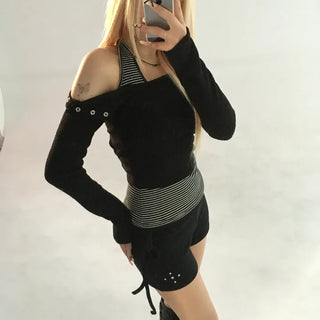 Moshu Snap Button Off-Back Hold Tee