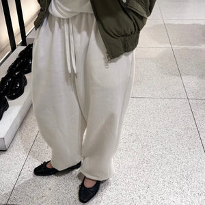 W / Sweatpants