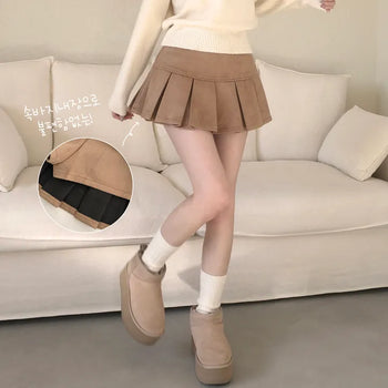 Lovely Mood, Soft Suede Pleated Skirt-Shorts Mini Skirt with Built-in Shorts
