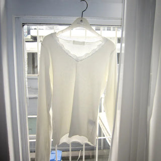 V-Lace T-shirt