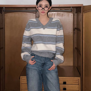 Ale Color Block Style V-Neck Knit