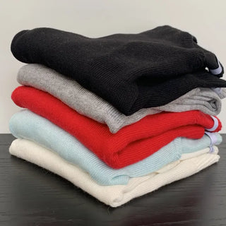 Pretzel V-neck knit