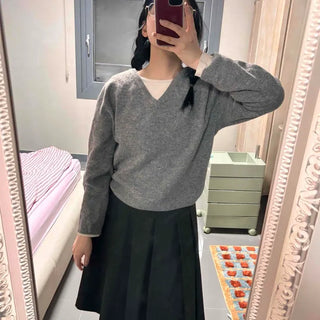 Plain Basic V-Neck Standard Fit Knit
