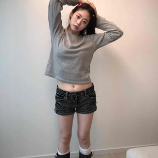 Standard Fit Round Neck Basic Long Sleeve T-Shirt