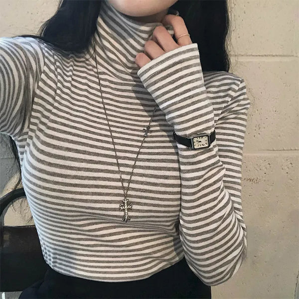 Cookies & Cream Striped Warmer Turtleneck T-shirt