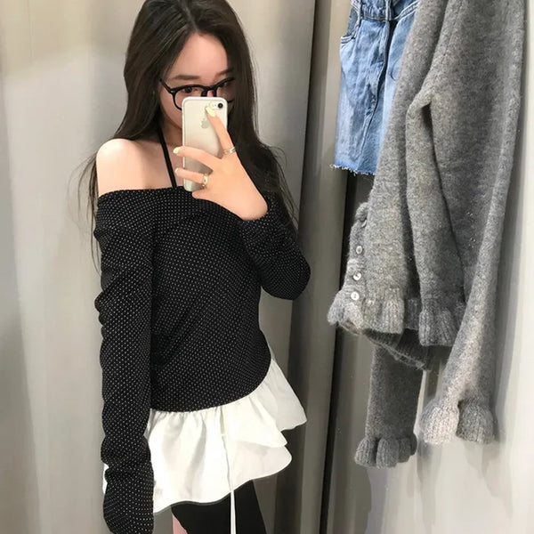 Petal Dot Wide U-Neck T-shirt