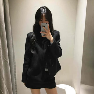 Chic Minimal High-Waisted A-Line Short Skirt