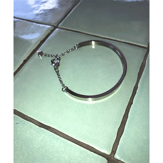 simple silver bangle