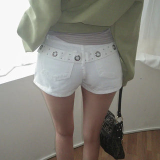 Trail back eyelet shorts