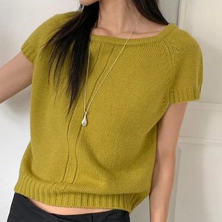 Olen Bold Pendant Necklace