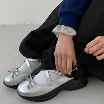 Platform round buckle Mary Jane