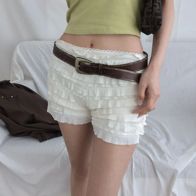 Careed frill elastic band shorts