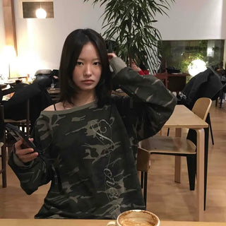 Camo Side Lettering Contrast Oversized Sweatshirt