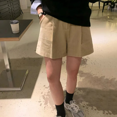 Madeleine Corduroy Pintuck Shorts
