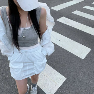 Get-Up Snap Button Sleeveless Top