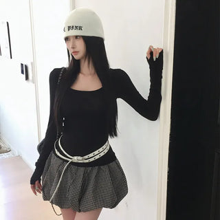 Fingerhole Square Long Sleeve T-shirt