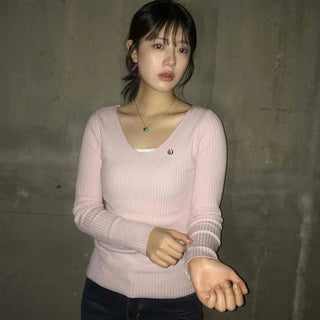 Slim Fit V-Neck Ribbed Knit