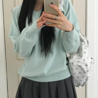 Lumi Daily V-Neck Knit