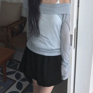 Sealing Off-Shoulder Long Sleeve Tee
