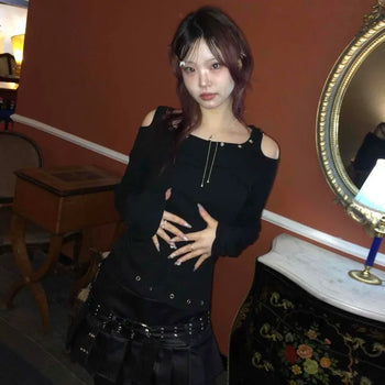 Cross Strap Eyelet Slim Fit Long Sleeve T-shirt