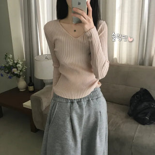 [Tone-up Effect] Suzy Basic Slim Fit V-Neck Long Sleeve Knit